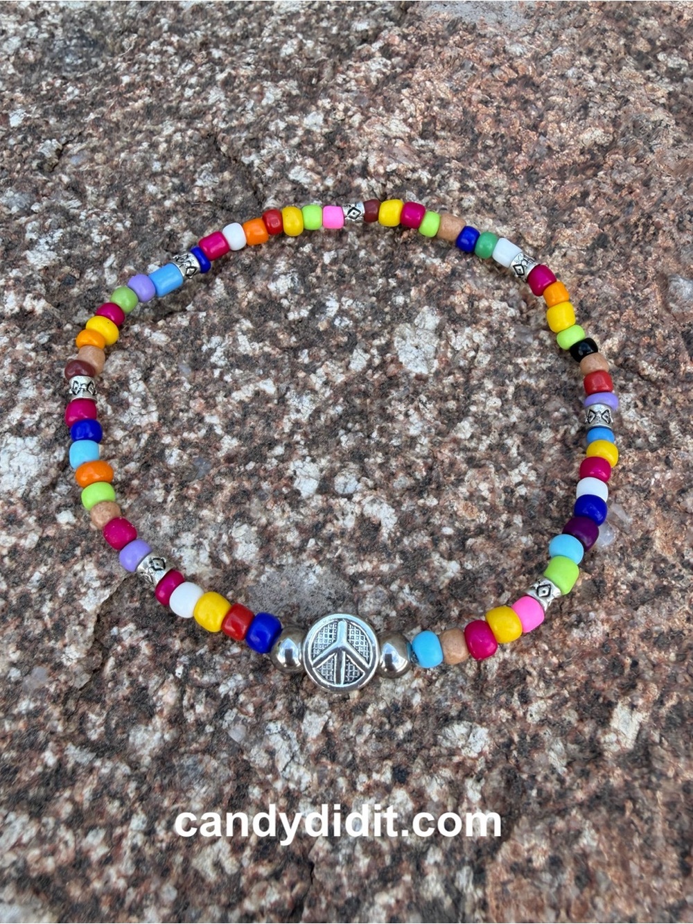 NWT Candy Did It! Handmade Colorful Beaded Peace Charm Stretch Anklet